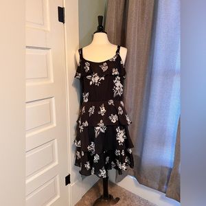 White House | Black Market Black Tank dress with White & Gray flowers, Sz 10